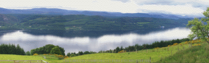 Blick vom Cottage auf Loch Ness