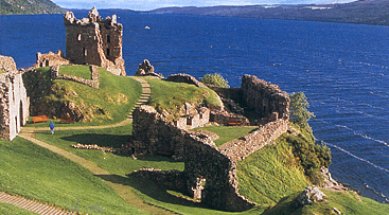 Urquhart Castle - Loch Ness